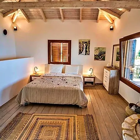 Agapi Hotel 4*