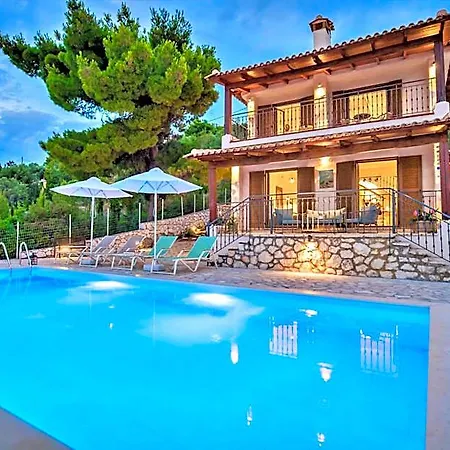 Agapi Hotel 4*
